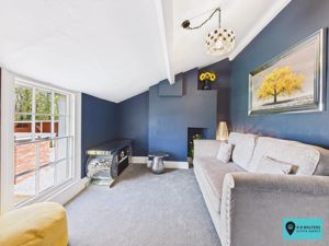 Cosy Sitting Room- click for photo gallery